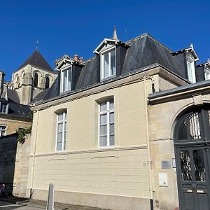 Les Hotes D'Eloise